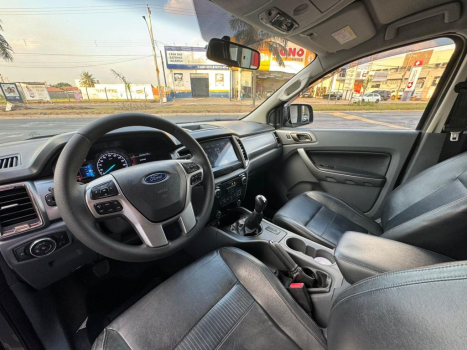 FORD Ranger 2.5 16V XLT CABINE DUPLA, Foto 13