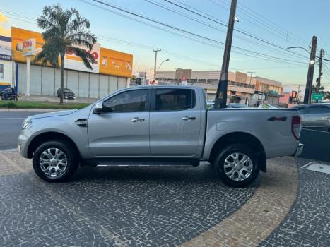 FORD Ranger 3.2 20V XLT 4X4 CABINE DUPLA TURBO DIESEL AUTOMTICO, Foto 4