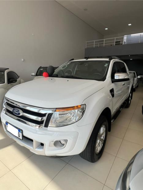 FORD Ranger 3.2 20V CABINE DUPLA 4X4 LIMITED PLUS TURBO DIESEL AUTOMTICO, Foto 2