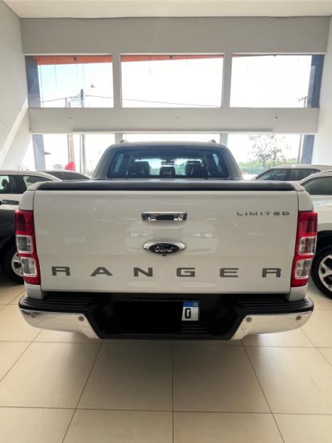 FORD Ranger 3.2 20V CABINE DUPLA 4X4 LIMITED PLUS TURBO DIESEL AUTOMTICO, Foto 5