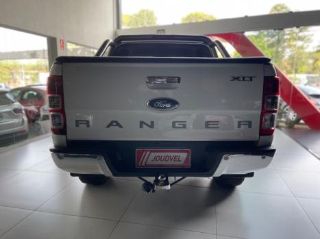 FORD Ranger 3.2 20V XLT 4X4 CABINE DUPLA TURBO DIESEL AUTOMTICO, Foto 3