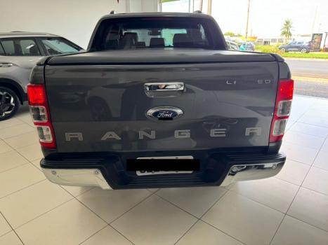 FORD Ranger 3.2 20V CABINE DUPLA 4X4 LIMITED TURBO DIESEL AUTOMTICO, Foto 5