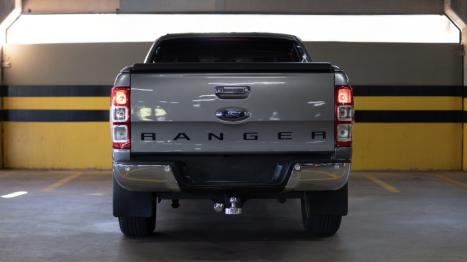 FORD Ranger 3.2 20V CABINE DUPLA 4X4 LIMITED TURBO DIESEL AUTOMTICO, Foto 4