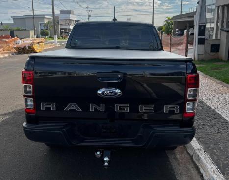 FORD Ranger 3.2 20V XLT 4X4 CABINE DUPLA TURBO DIESEL AUTOMTICO, Foto 3