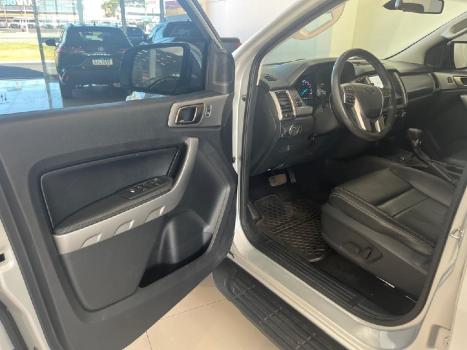 FORD Ranger 3.2 20V XLT 4X4 CABINE DUPLA TURBO DIESEL AUTOMTICO, Foto 12