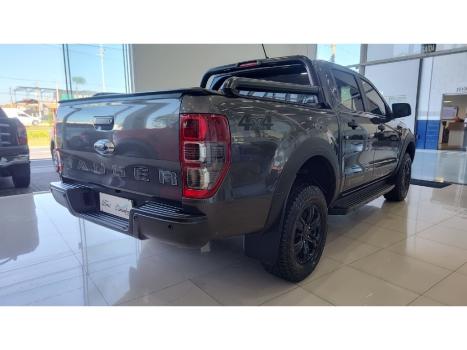 FORD Ranger 3.2 20V CABINE DUPLA 4X4 STORM TURBO DIESEL AUTOMTICO, Foto 5
