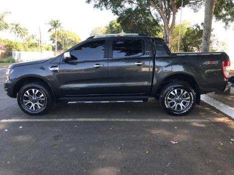 FORD Ranger 3.2 20V CABINE DUPLA 4X4 LIMITED PLUS TURBO DIESEL AUTOMTICO, Foto 4