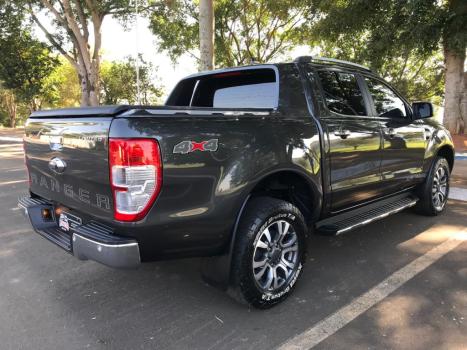 FORD Ranger 3.2 20V CABINE DUPLA 4X4 LIMITED PLUS TURBO DIESEL AUTOMTICO, Foto 8