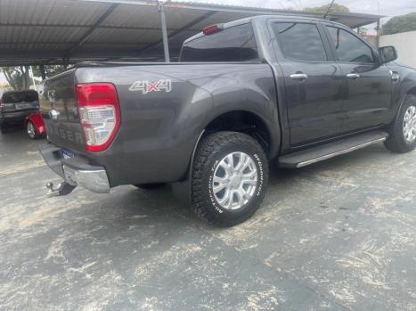 FORD Ranger 3.2 20V XLT 4X4 CABINE DUPLA TURBO DIESEL AUTOMTICO, Foto 3