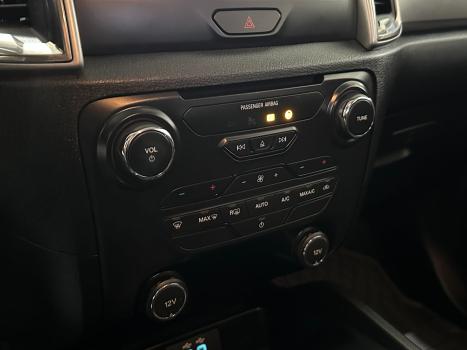 FORD Ranger 3.2 20V XLT 4X4 CABINE DUPLA TURBO DIESEL AUTOMTICO, Foto 13