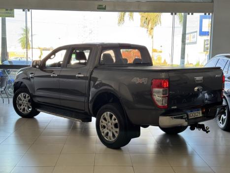 FORD Ranger 3.2 20V XLT 4X4 CABINE DUPLA TURBO DIESEL AUTOMTICO, Foto 4