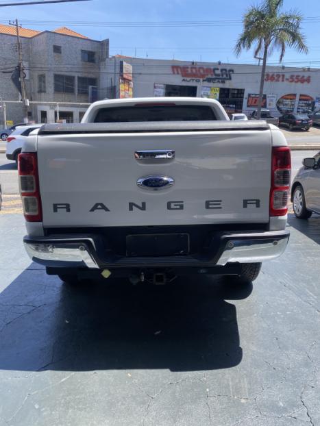 FORD Ranger 3.2 20V CABINE DUPLA 4X4 LIMITED PLUS TURBO DIESEL AUTOMTICO, Foto 10