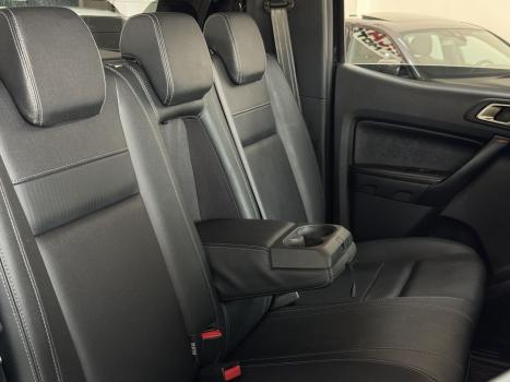 FORD Ranger 3.2 20V CABINE DUPLA 4X4 LIMITED TURBO DIESEL AUTOMTICO, Foto 14
