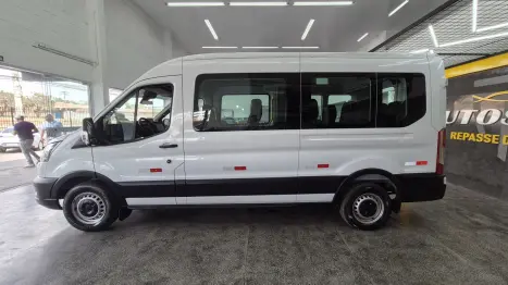 FORD Transit 2.4 VAN TURBO DIESEL, Foto 2