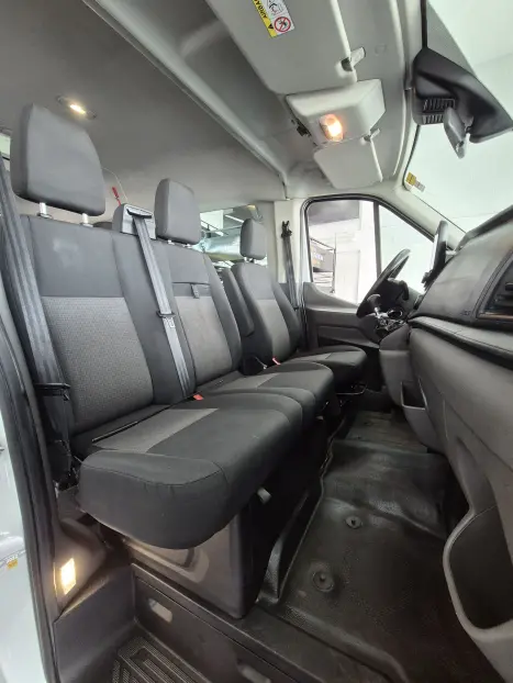 FORD Transit 2.4 VAN TURBO DIESEL, Foto 12