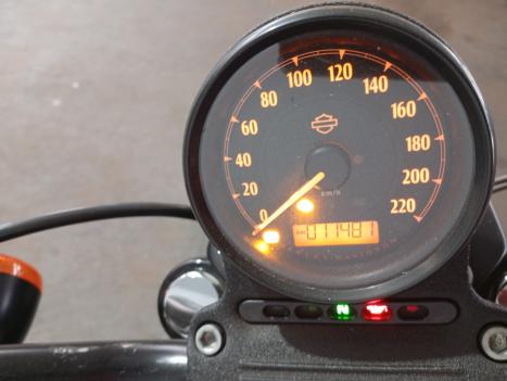 HARLEY DAVIDSON Sportster XL 883 IRON, Foto 6