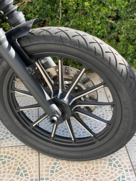 HARLEY DAVIDSON Sportster XL 883 CUSTOM, Foto 5