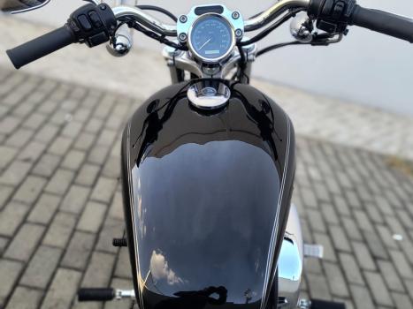 HARLEY DAVIDSON Sportster XL 883 CUSTOM, Foto 4