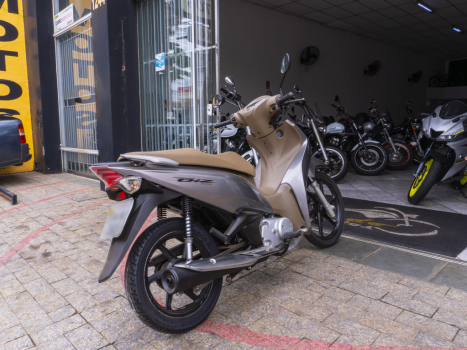 HONDA Biz 125 +, Foto 5