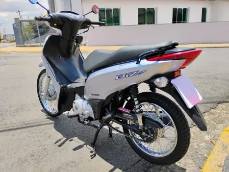 HONDA Biz 125 ES, Foto 8