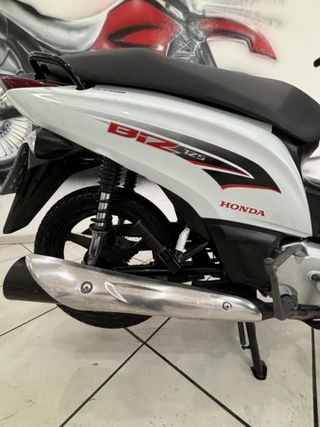 HONDA Biz 125 EX, Foto 2