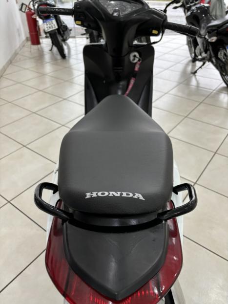 HONDA Biz 125 EX, Foto 4