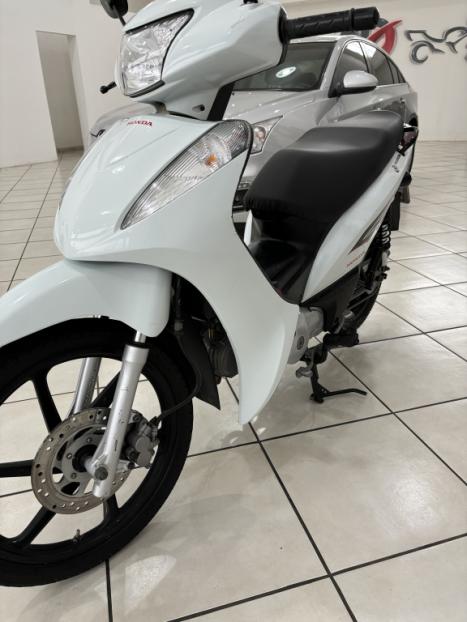 HONDA Biz 125 EX, Foto 8