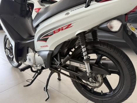 HONDA Biz 125 EX, Foto 6