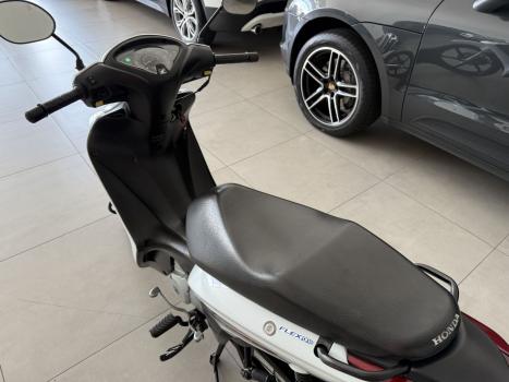 HONDA Biz 125 EX, Foto 8