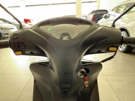 HONDA Biz 125 EX, Foto 11