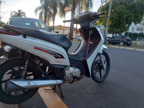 HONDA Biz 125 EX, Foto 2