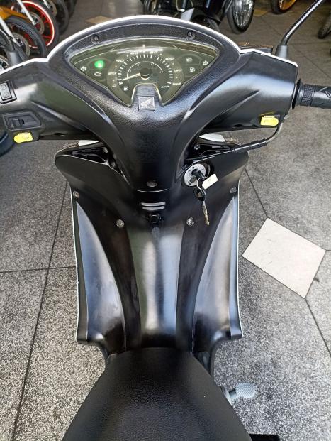 HONDA Biz 125 EX, Foto 6