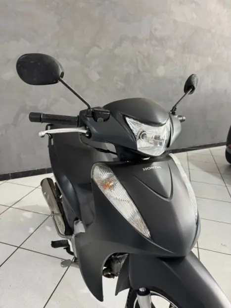 HONDA Biz 125 EX, Foto 2