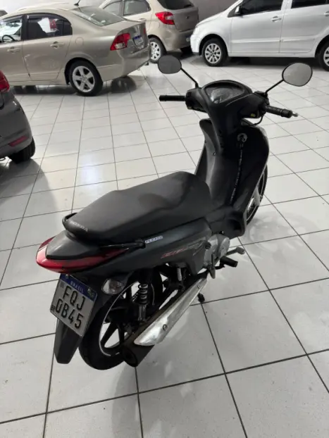 HONDA Biz 125 EX, Foto 5