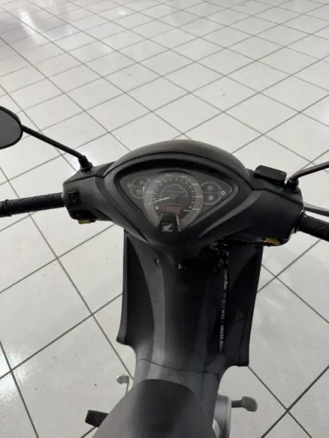 HONDA Biz 125 EX, Foto 7