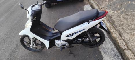 HONDA Biz 125 EX, Foto 6