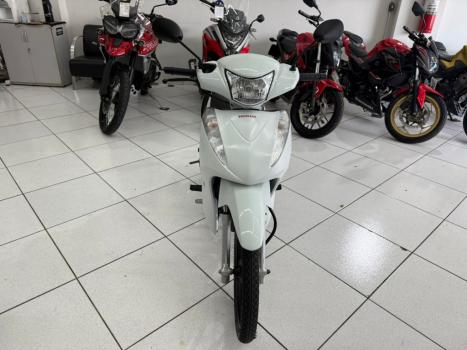 HONDA Biz 125 EX, Foto 9