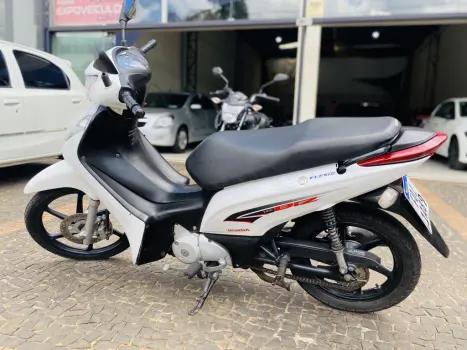 HONDA Biz 125 EX, Foto 6