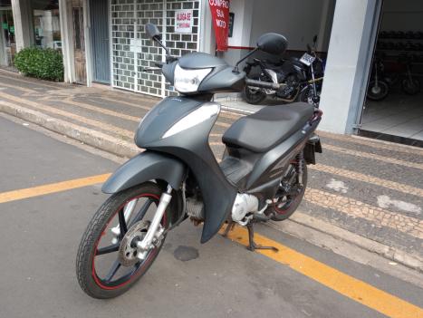 HONDA Biz 125 EX, Foto 2