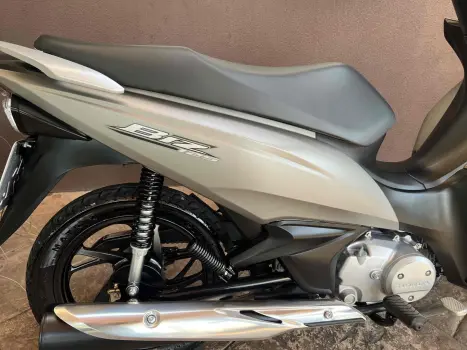 HONDA Biz 125 FLEX, Foto 2