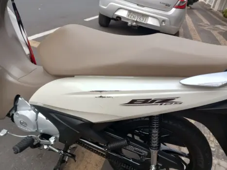 HONDA Biz 125 FLEX, Foto 2