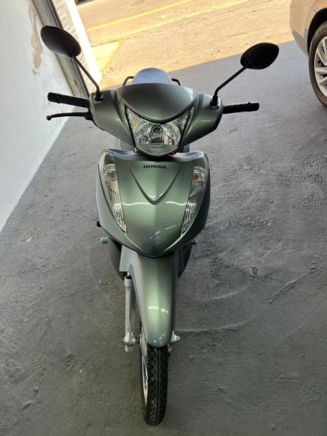 HONDA Biz 125 KS, Foto 4