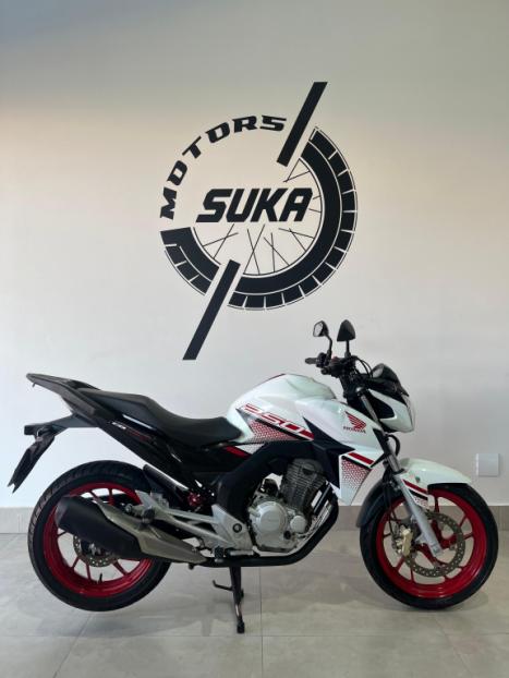 HONDA CB 250 F Twister FLEXONE, Foto 1