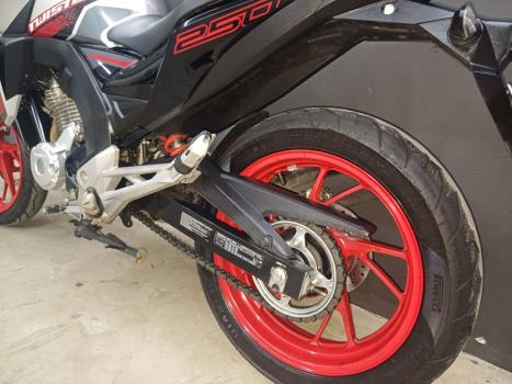 HONDA CB 250 F Twister FLEXONE, Foto 9