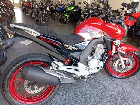 HONDA CB 250 F Twister FLEXONE, Foto 9
