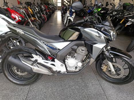 HONDA CB 250 F Twister FLEXONE, Foto 1