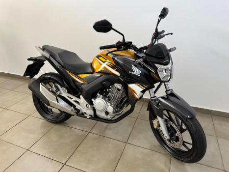 HONDA CB 250 F Twister FLEXONE, Foto 1