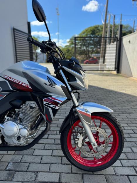 HONDA CB 250 F Twister FLEXONE, Foto 9