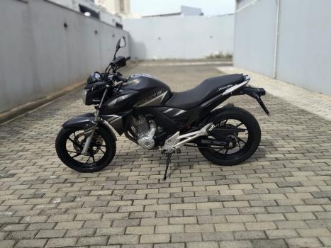 HONDA CB 250 F Twister , Foto 1