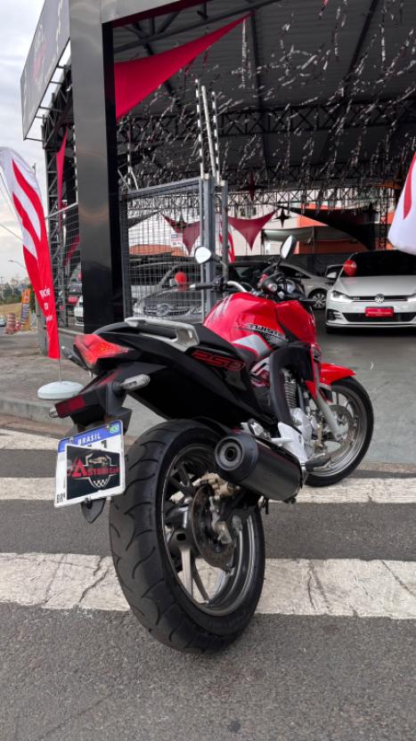 HONDA CB 250 F Twister , Foto 5